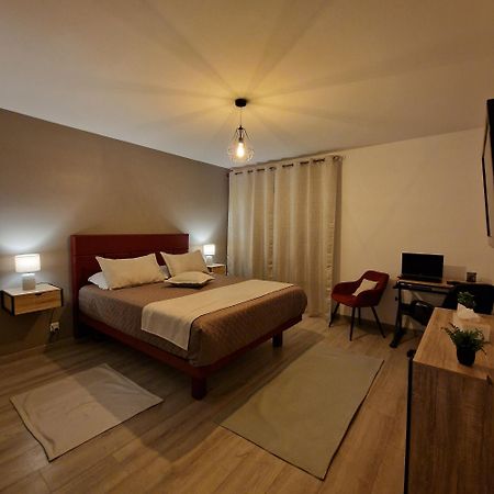 Les Chambres De Sandra Nurieux-Volognat Exterior foto